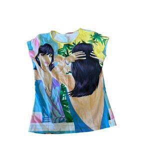 Derby Y2K full face woman in mirror graphic t-shirt colorful glam